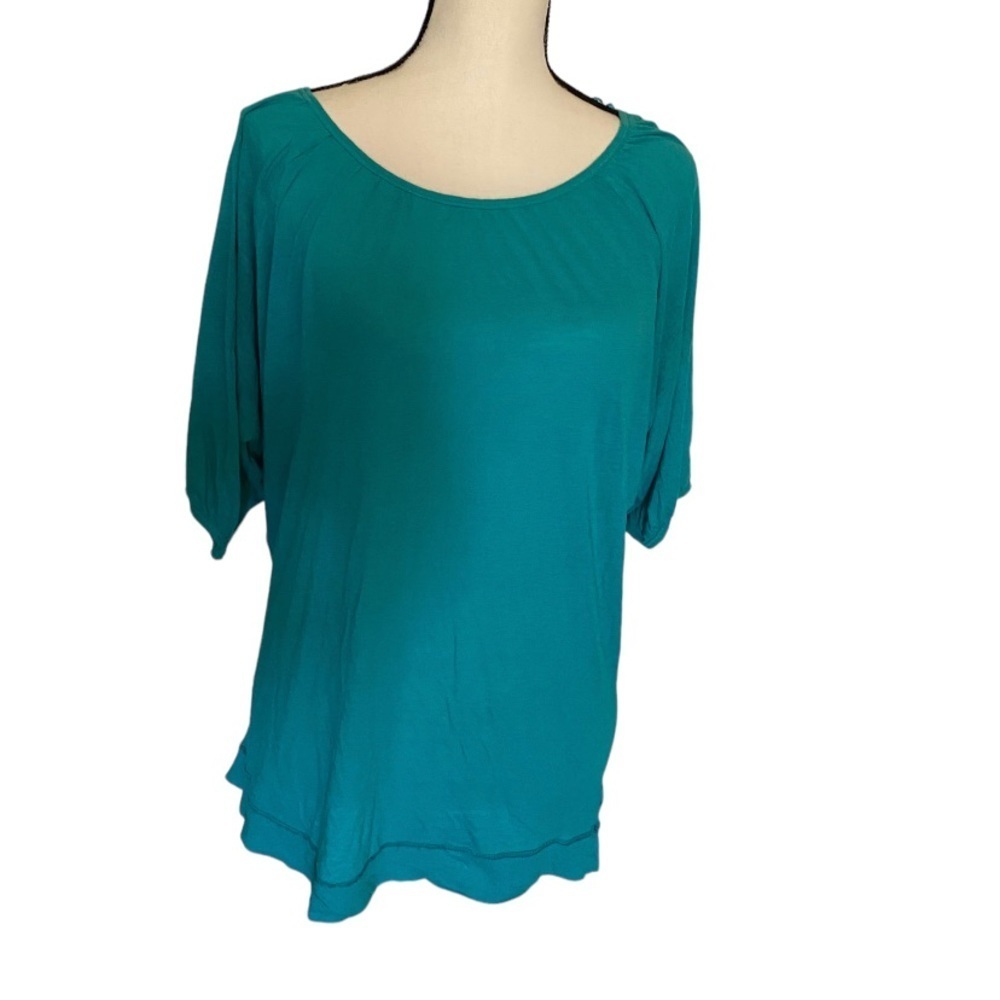 Express green top size M over size